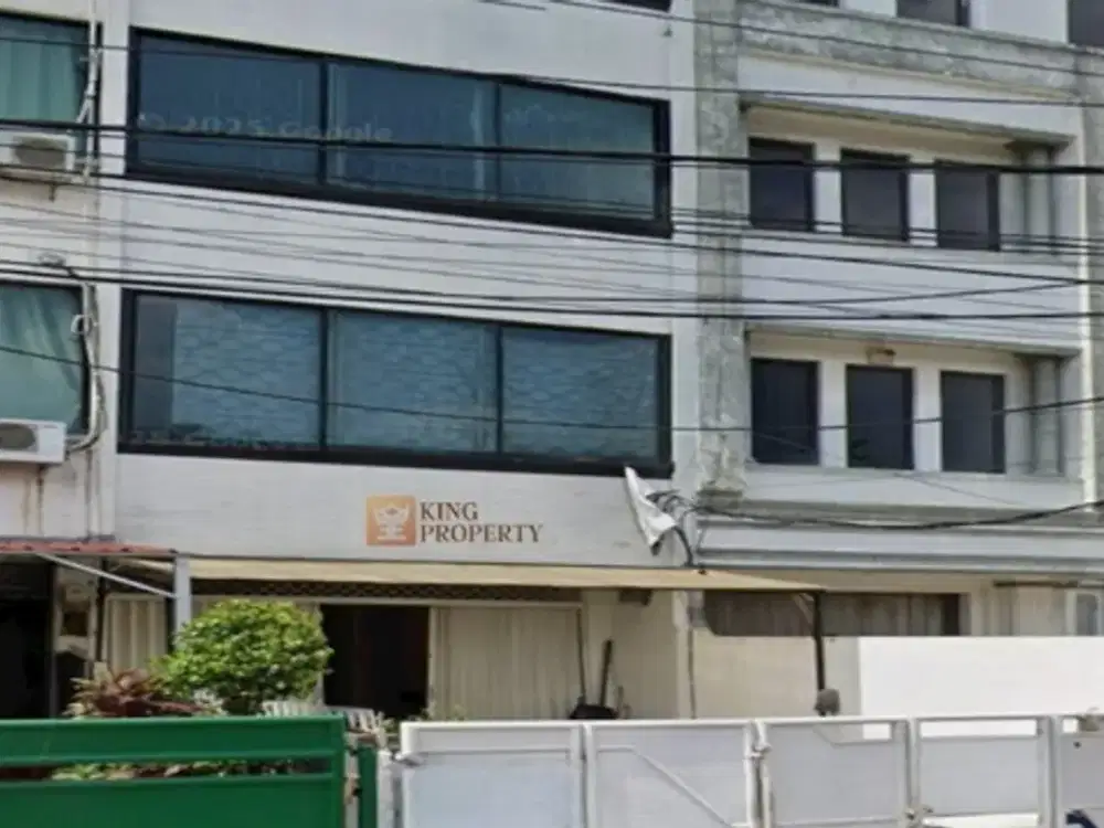 Ideal untuk Kantor atau Klinik, Ruko Strategis Dekat ITC Roxy, Grand Indonesia & Thamrin City