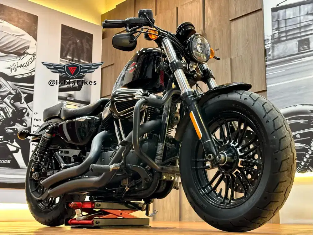 Harley Sportster 48 Hitam 2021