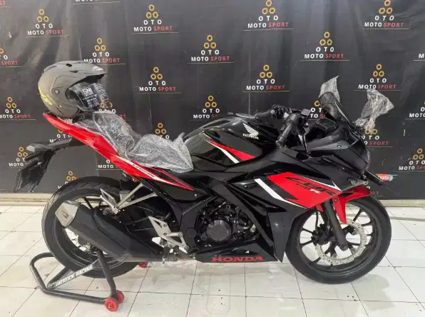 HONDA CBR 150R 2020
