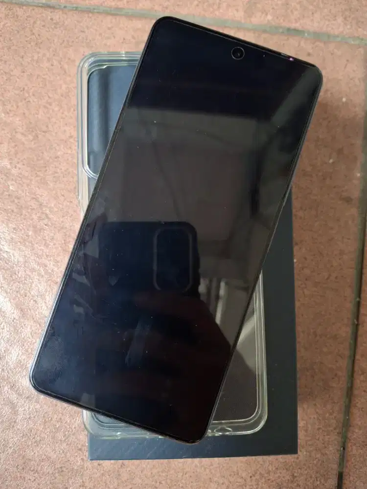 Iqoo Z7 5G 8/128 NFC Fullset