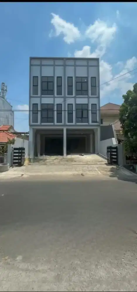 Disewakan ruko baru gress pucang anom