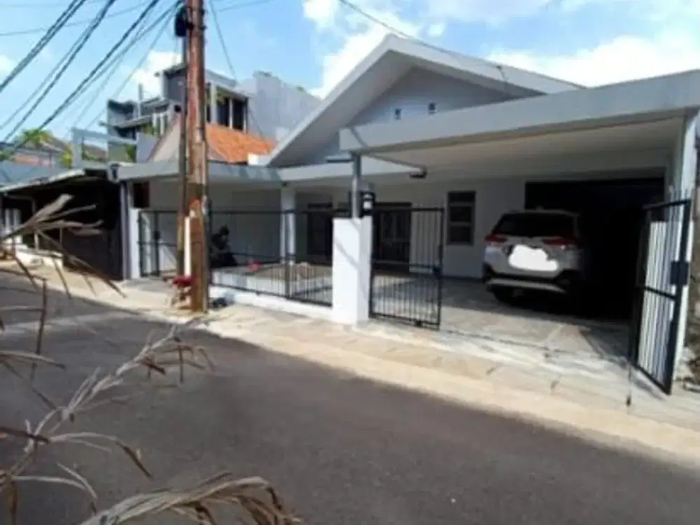 DISEWA RUMAH SIAP HUNI BARU SELESAI RENOV COCOK HUNIAN ATAU SILENT OFFICE SELANGKAH KE MRT BLOK A KEBAYORAN BARU JAKARTA SELATAN