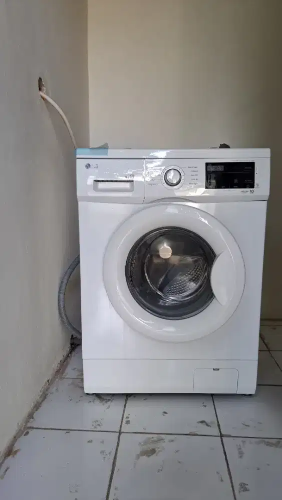 Mesin cuci baru untuk dijual