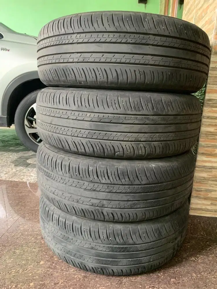 Ban enasave r17 215/60