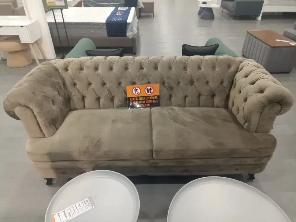 Sofa Classic Buckingham 3 Seater