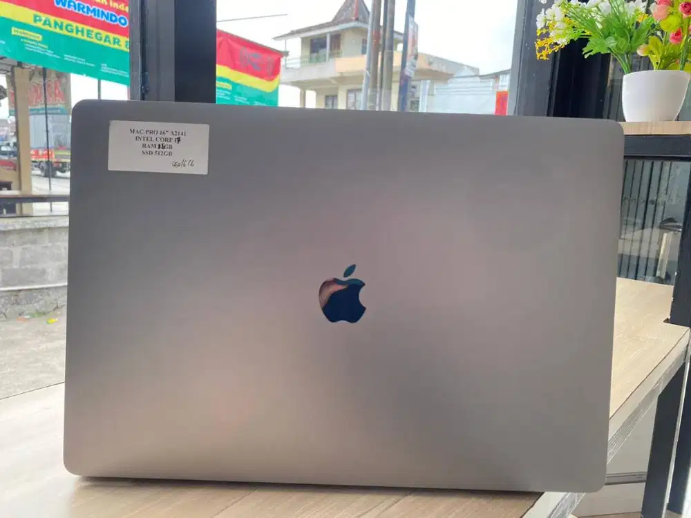 MacBook Pro 2019 Intel Core I7 16/512GB Performa Tangguh untuk E