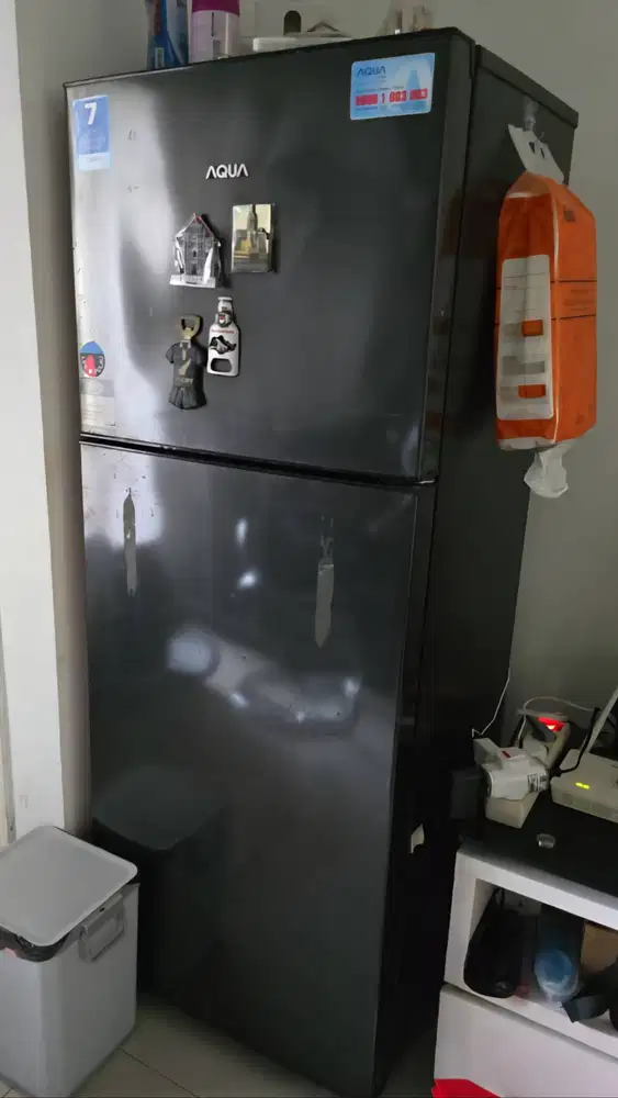 Jual Kulkas Aqua - Freezer only yang berfungsi