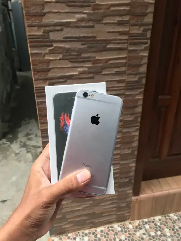 iPhone 6s 64gb wifi only fullset