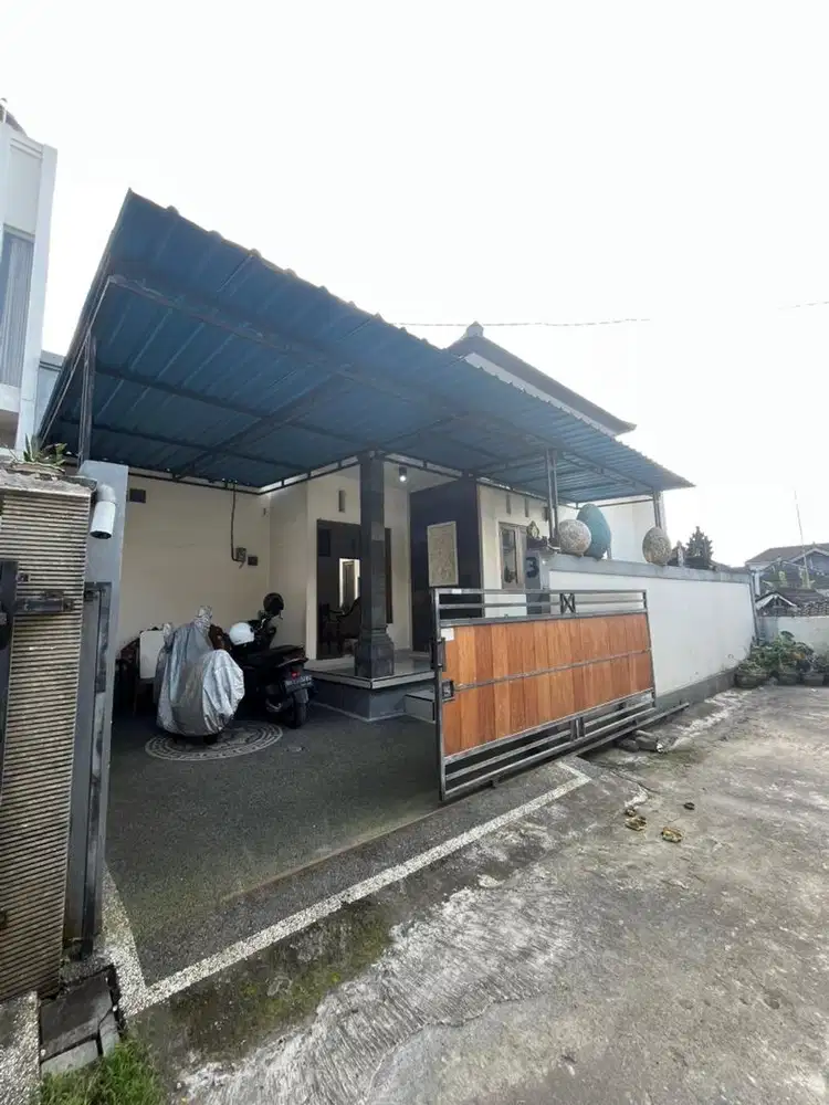 Disewakan rumah peguyangan