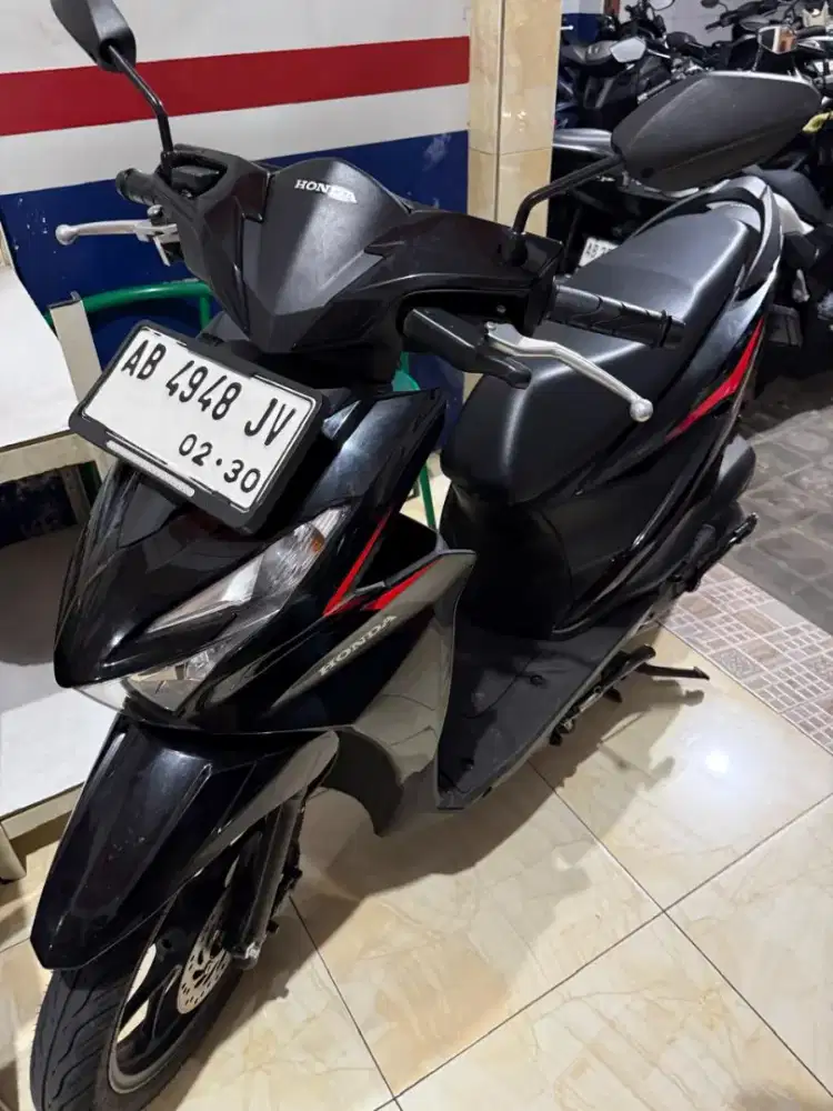 Beat 2025 hitam low km Gbm