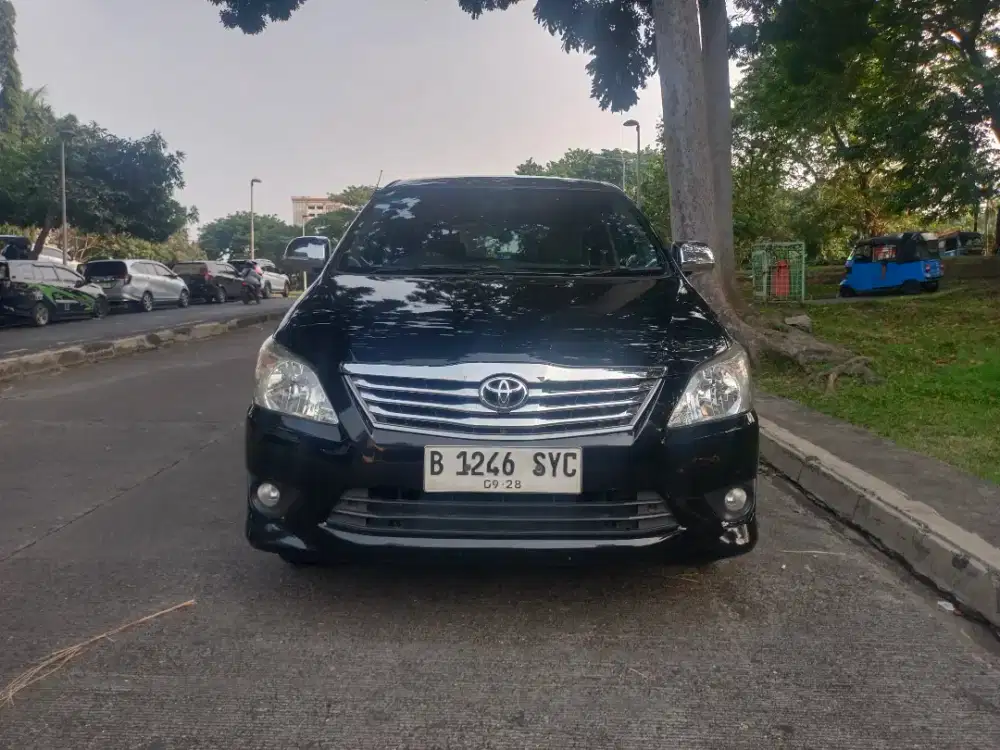 Toyota Kijang Innova 2013 Bensin
