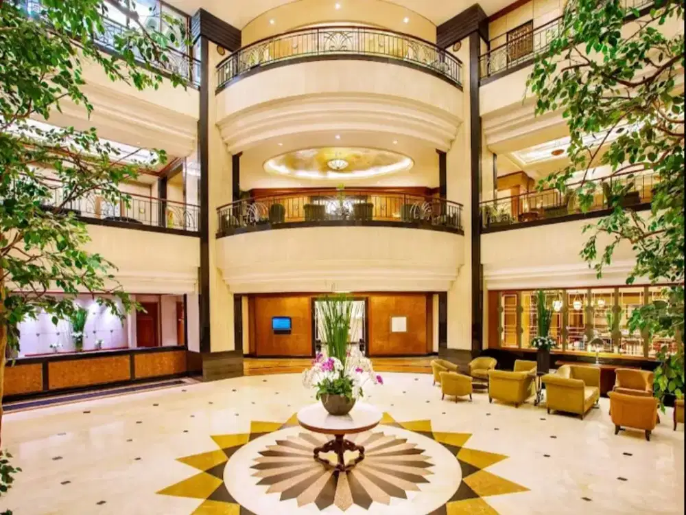 DIJUAL HOTEL BINTANG 4 AKTIF DI JL. S. PARMAN, JAKARTA BARAT