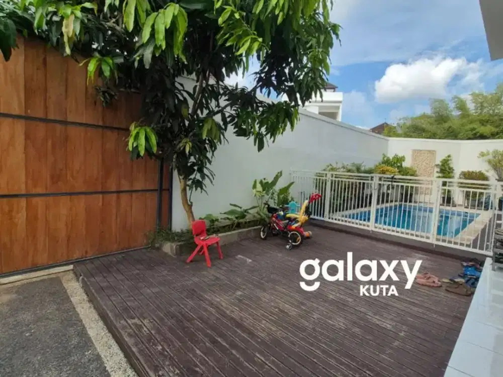 DIJUAL VILLA BAGUS 2 LANTAI DI DANAU BUYAN TAMAN GRIYA JIMBARAN BADUNG, BALI