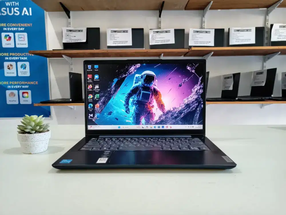 Laptop bekas Lenovo Slim 3 14ITL6 Intel Core i3-Gen11 Ram 8 GB