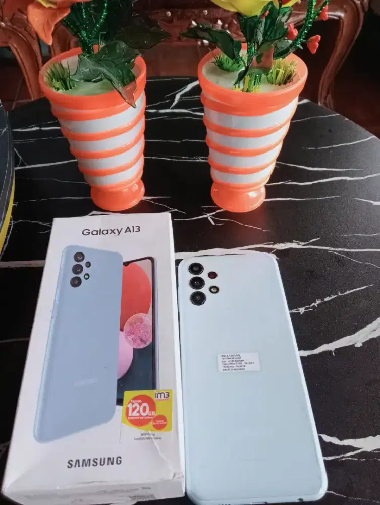 Samsung A13 warna biru muda