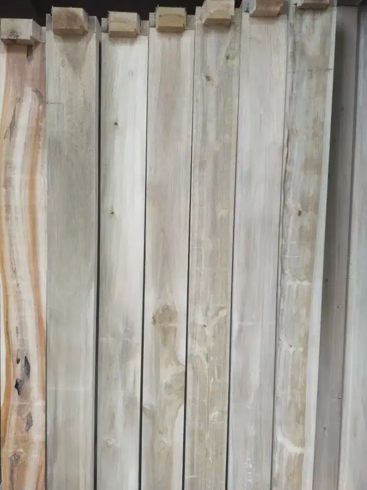 KUSEN JENDELA KAYU KUSEN PINTU KAYU MANGLID