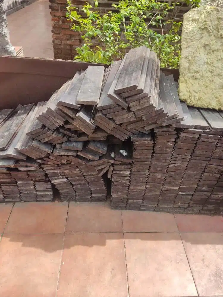 Parquet Merbau ukuran 30 cm dan 50 cm