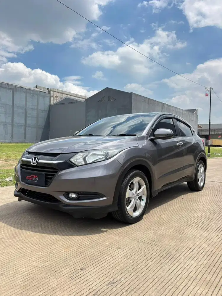 Honda HRV 1.5 E CVT 2016 Automatic ( Abu Abu Metalik )