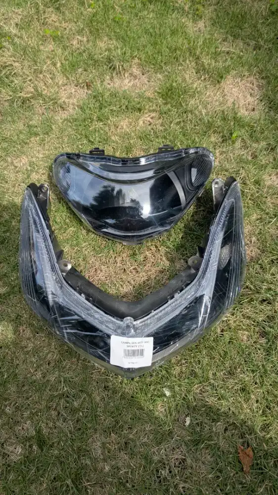 Lampu Depan + Sein Smoke Reglektor Mio