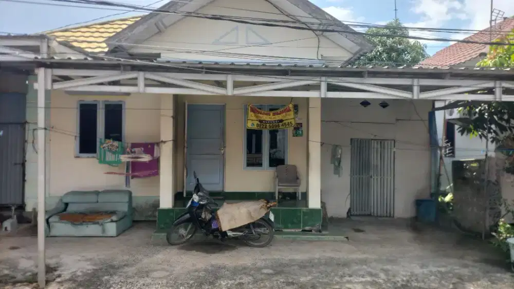 Rumah di komplek graha sulfana
