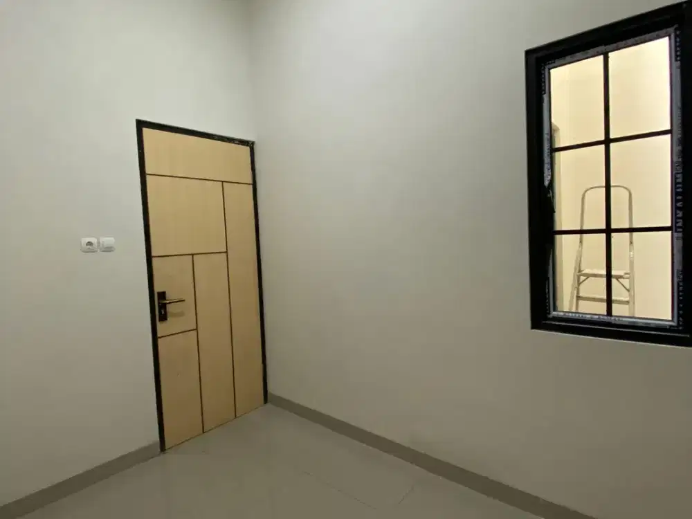 Rumah SHM Siap Huni dekat Living World Grand Wisata Bekasi J-37533