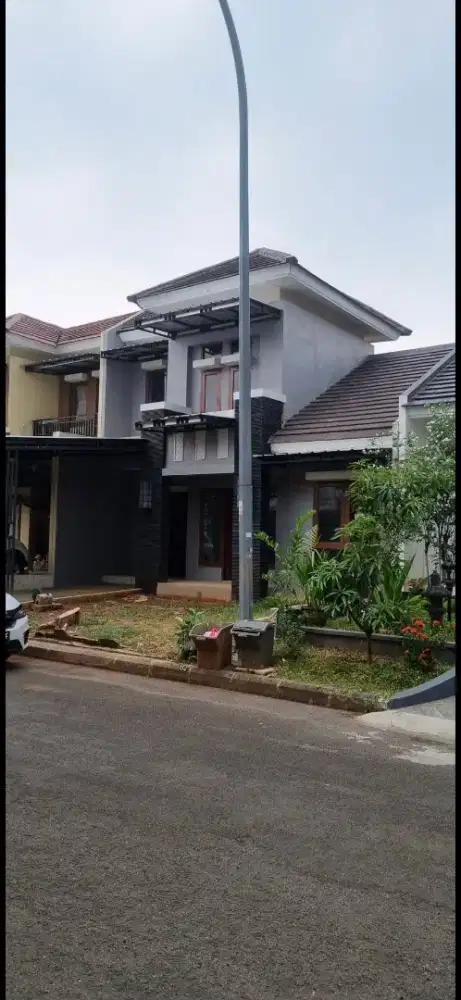 Di SEWA Rumah Grand Wisata 37JT* Nego Tipiss  Serius Call aja lgsg !