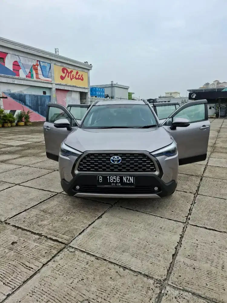 Toyota corolla cross 1.8 AT. Hybrid. Thn 2021. Silver. Perfect cond