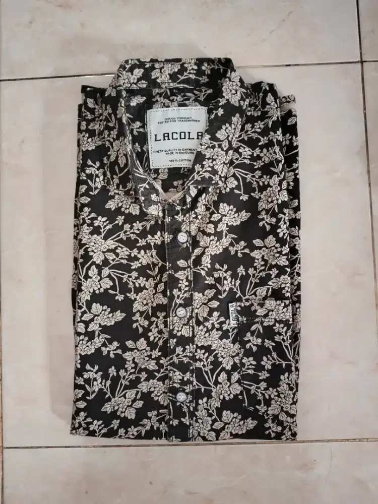 Kemeja Pria Tangan Pendek