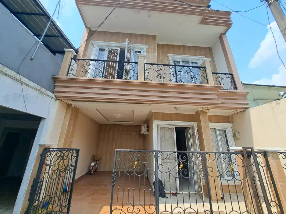 Rumah Luas 2 Lt SHM 15 Menit ke Gerbang Tol Jati Warna 1 J-38304