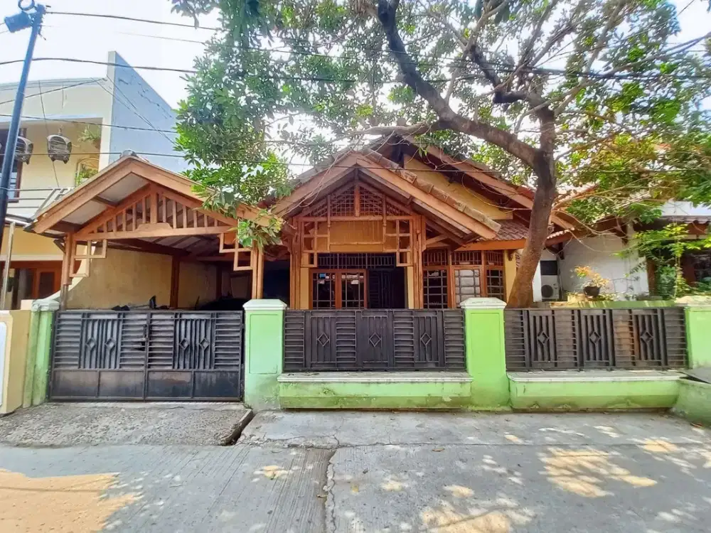 Rumah SHM 10 Menit ke Pintu Tol Jatiwarna 2 LT 126 Hadap Timur J-8666