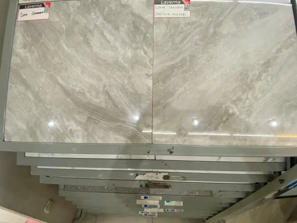 Granit 60x60 laverna glazed polish