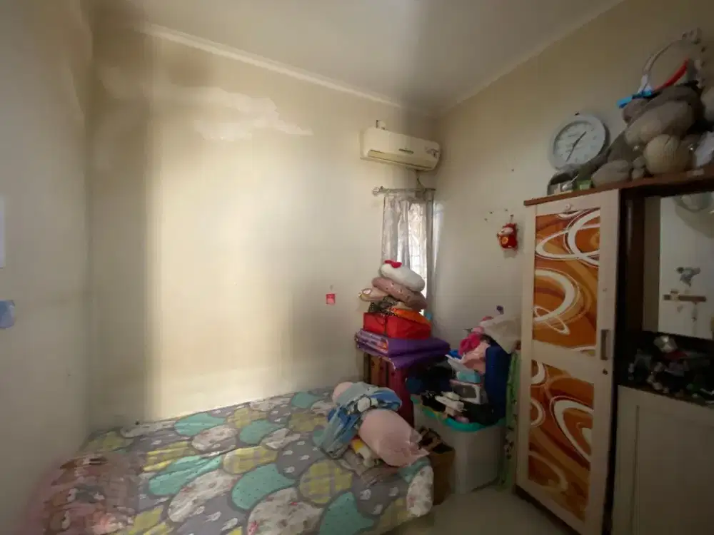 Rumah 2 Kamar SHM 7 Menit ke Pintu Tol Kukusan 3 Hadap Utara J-38221