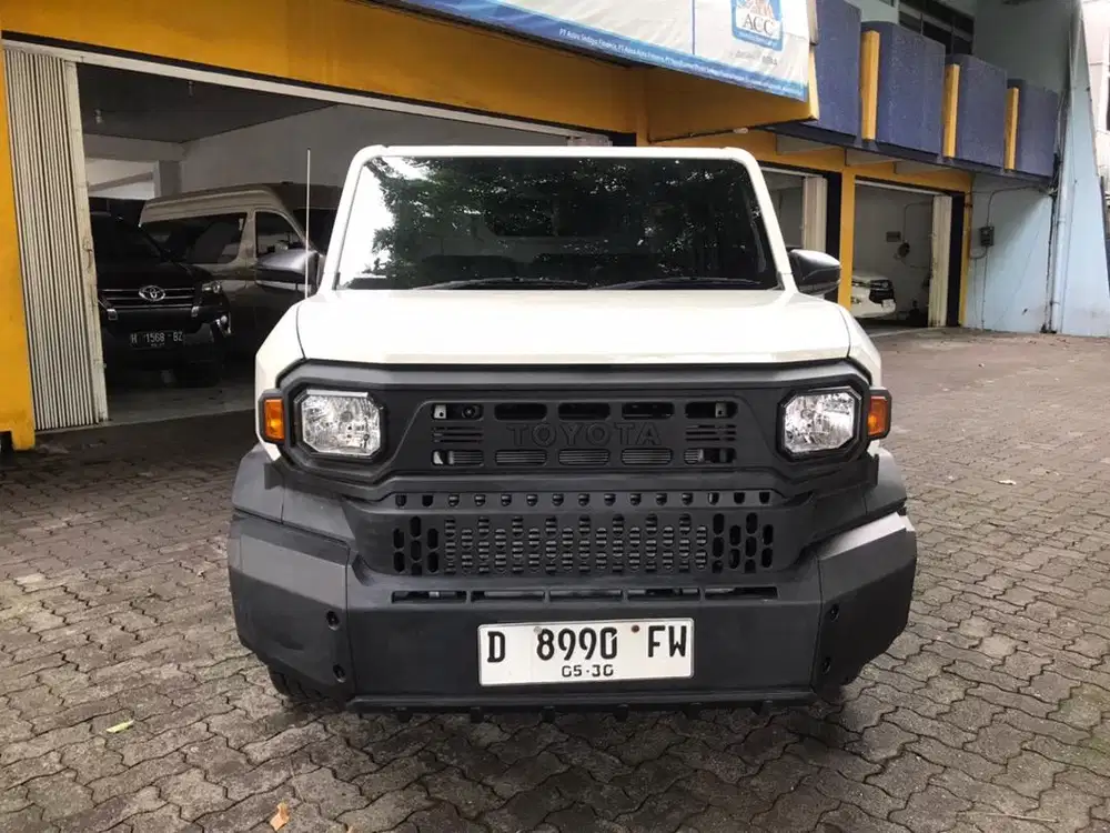 Hilux Rangga 2.5 AC diesel MT 2024