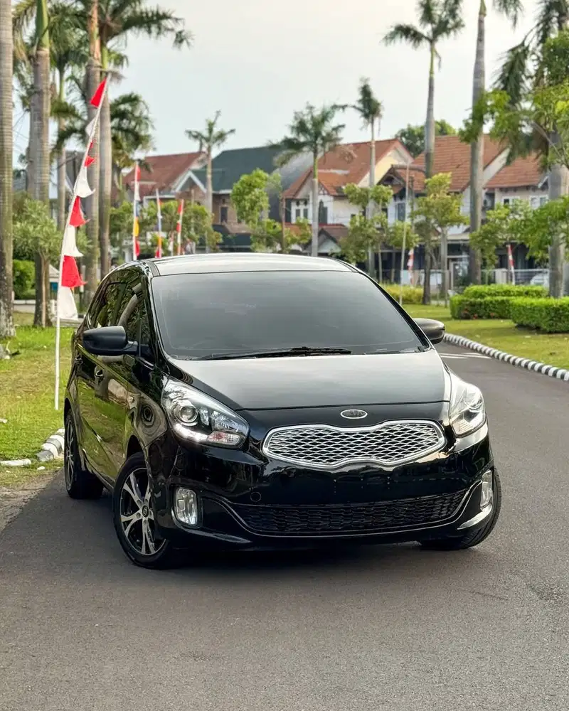 KIA Carens LX Hitam 2013 Tdp Murmer Ori Menarik Bu Antik Simpanan Baru
