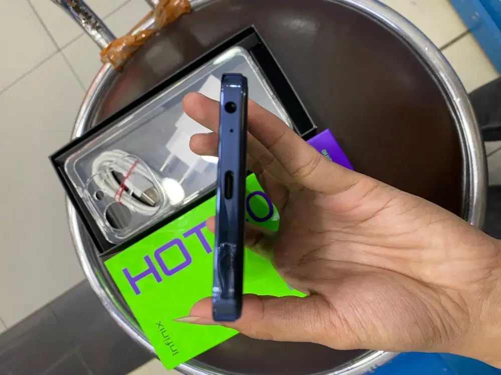 INFINIX HOT 40I 8/255GB