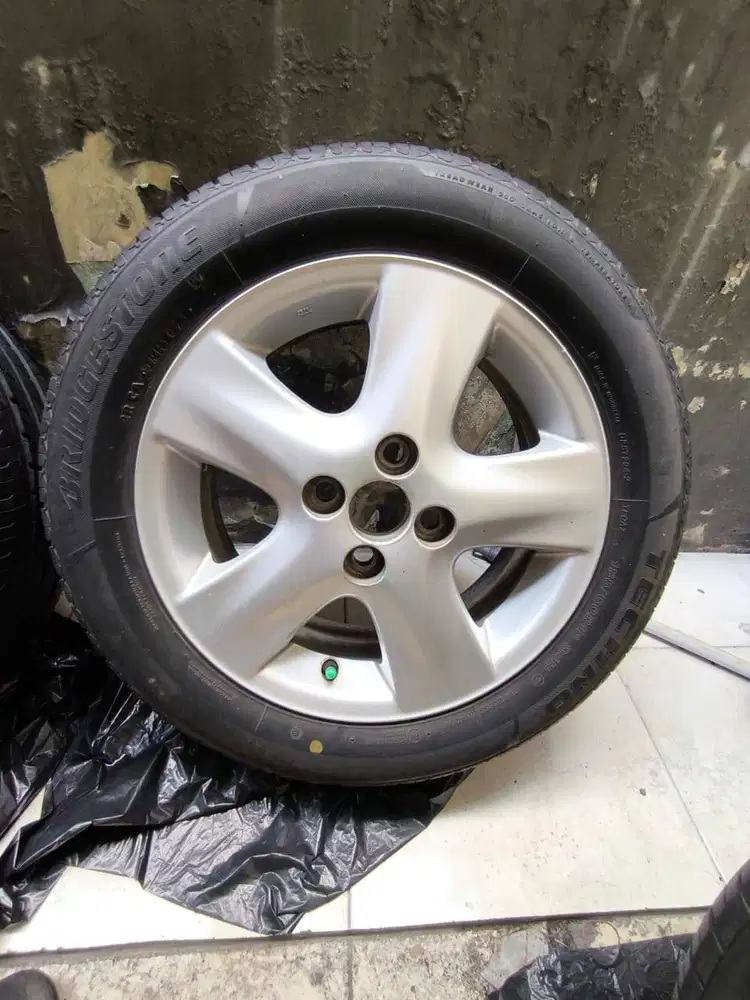 Velg Yaris 2007 R15