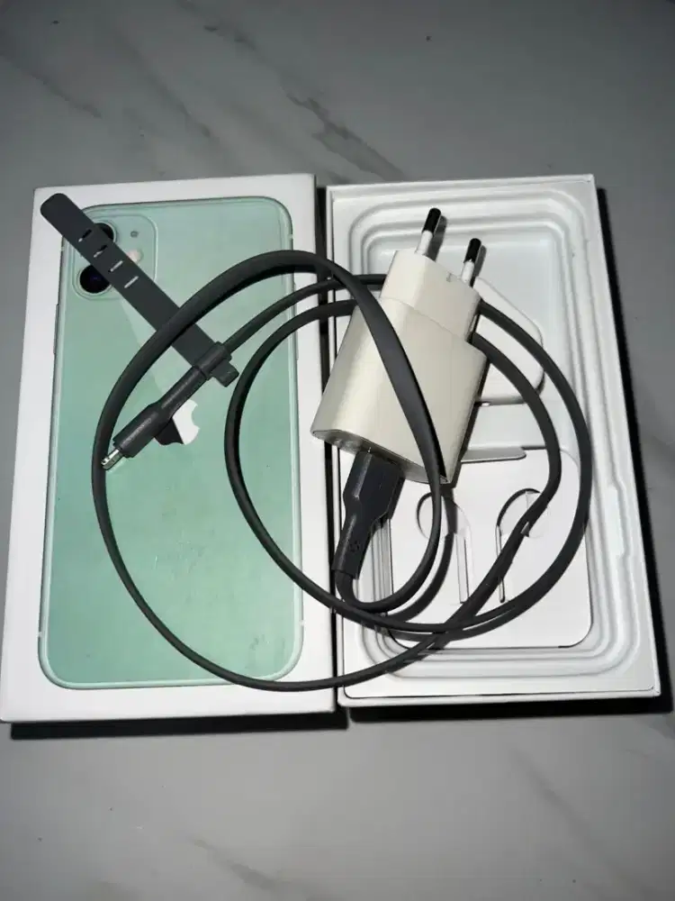 iPhone 11 64gb inter