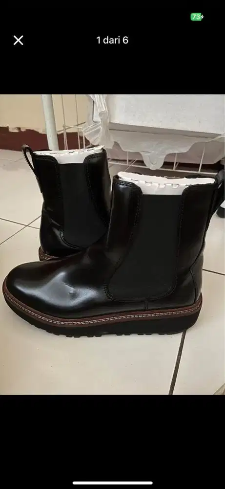 Sepatu clarks unisex