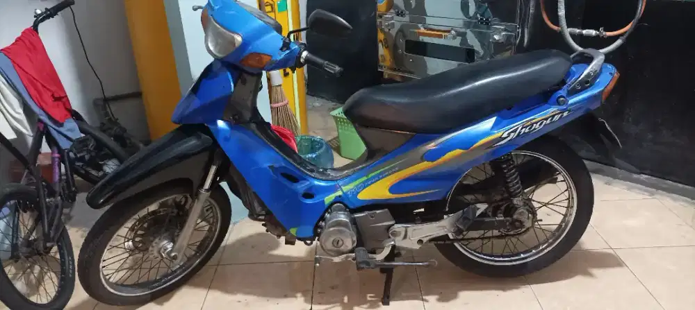 Suzuki Shogun R 2001