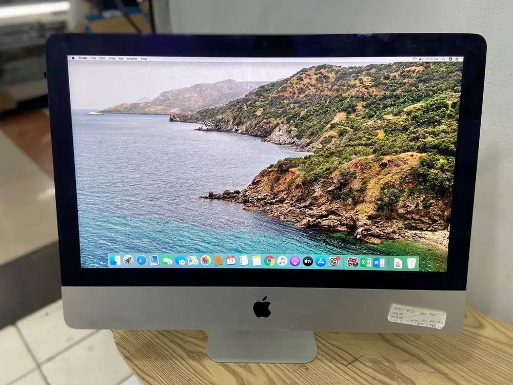 ONLY ONE Apple Imac Core i5 Late 2013 Ram 8GB Layar 21,5inch N-EC