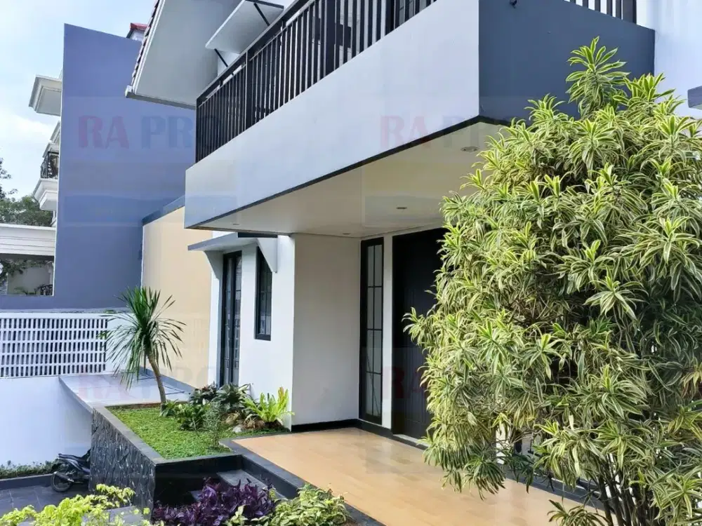 DIJUAL RUMAH HOEK DI PONDOK INDAH SANGAT STRATEGIS-HARGA SPESIAL