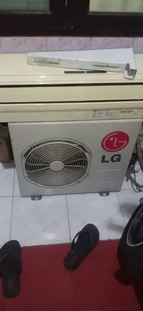 DIJUAL AC LG 1/2 PK