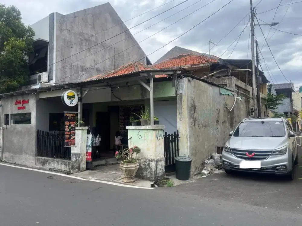 Rumah 6 Kamar Tidur Hadap Timur 10 Mnt ke Kota Kasablanka J-30534