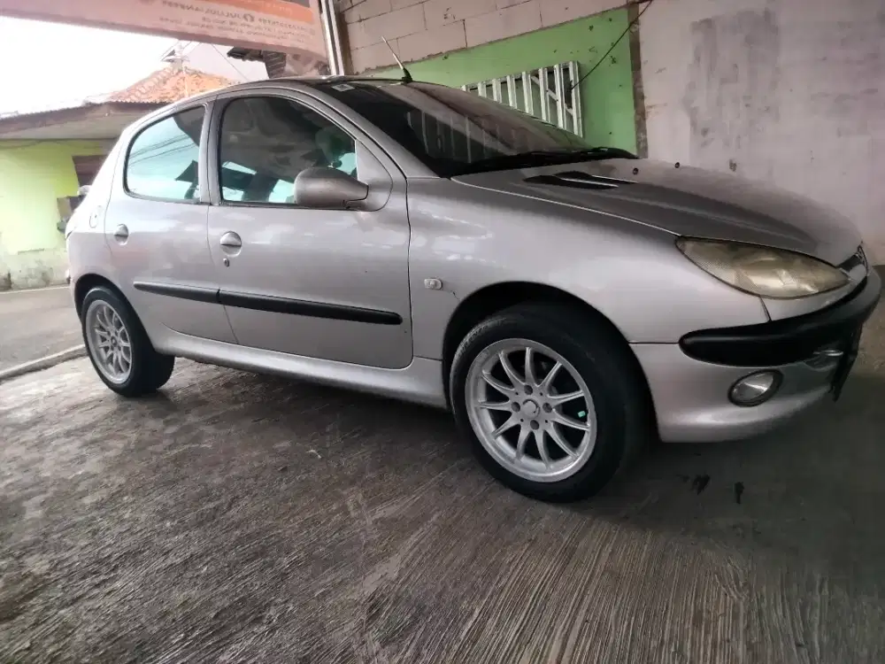 Peugeot 206 manual th2002 siap pakai