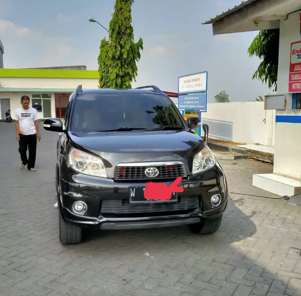 Jual Toyota rush type G th 2013 ..mulus ..siap pake surat lengkap