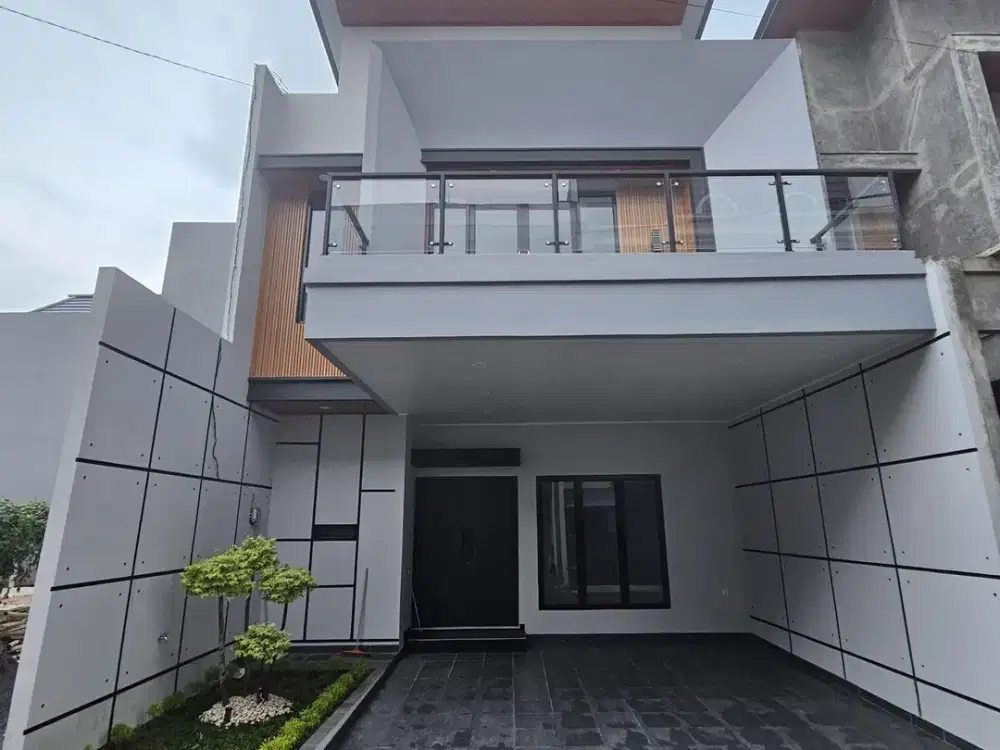 Rumah Luas 2 Lantai 15 menit ke Cibubur Junction Bebas Banjir J-38556