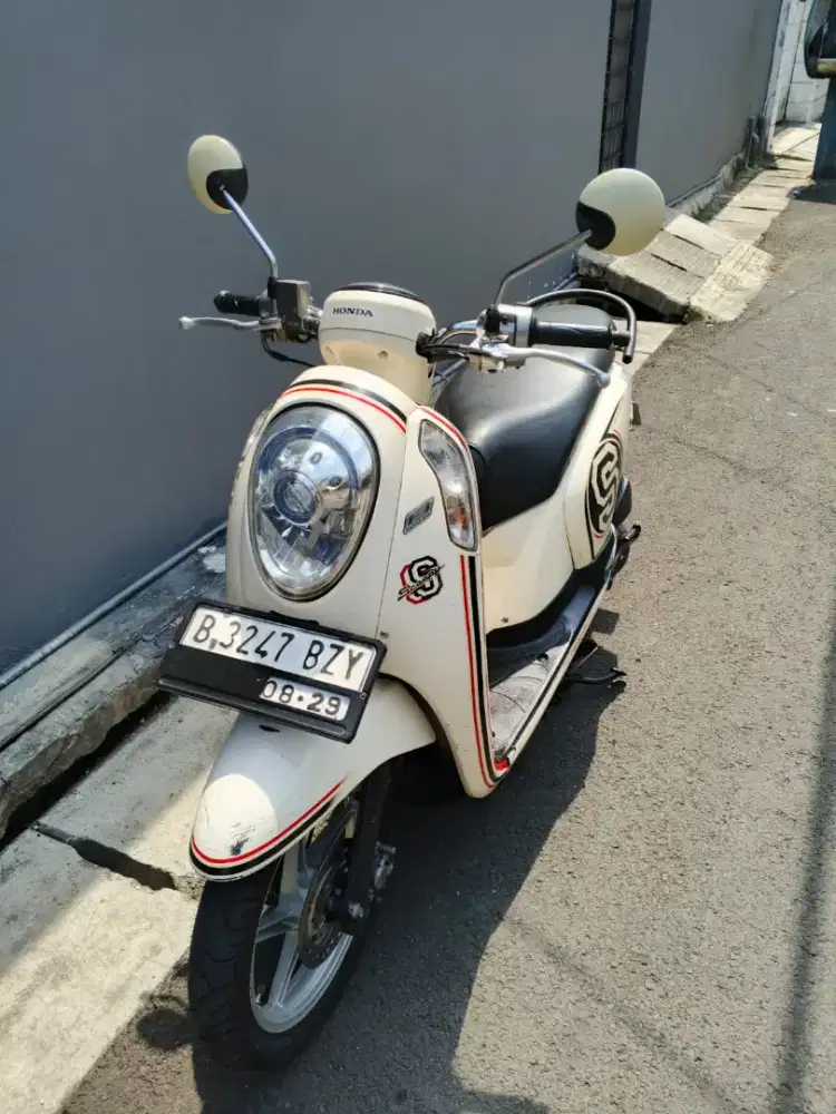 Honda Scoopy 2014