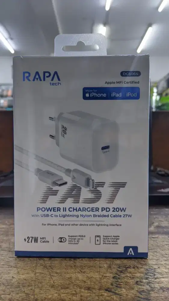 TRAVEL CHARGER TYPE-C TO LIGHTING RAPA TECH DC6064