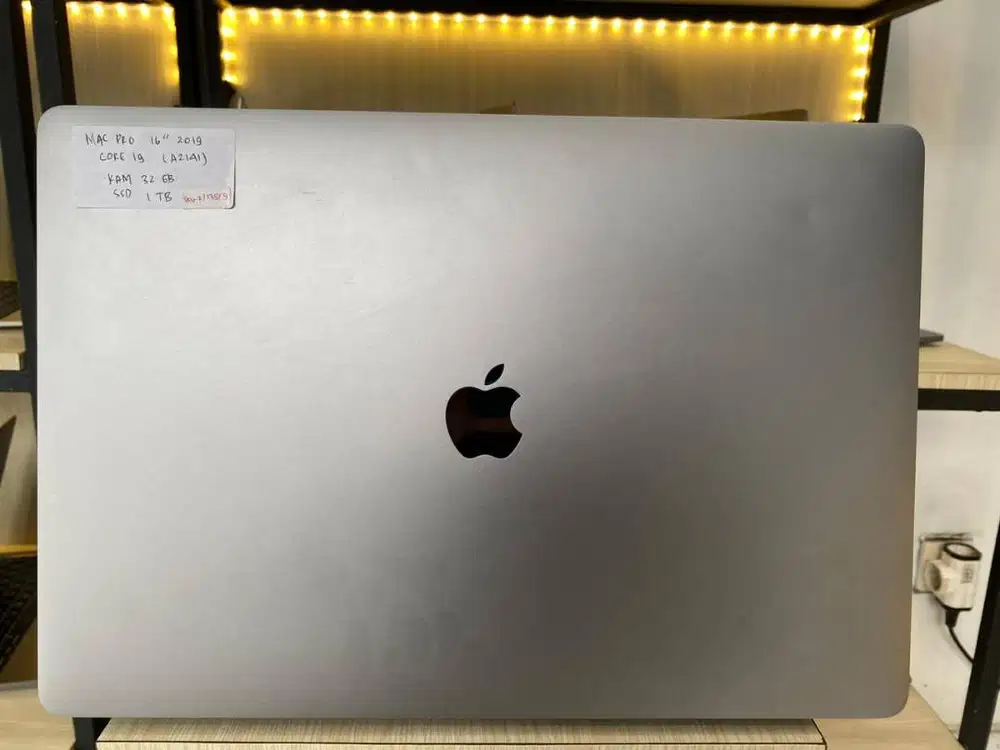 Macbook Pro 2019 16inch Core I9 Dual VGA 32GB/1TB All Normal