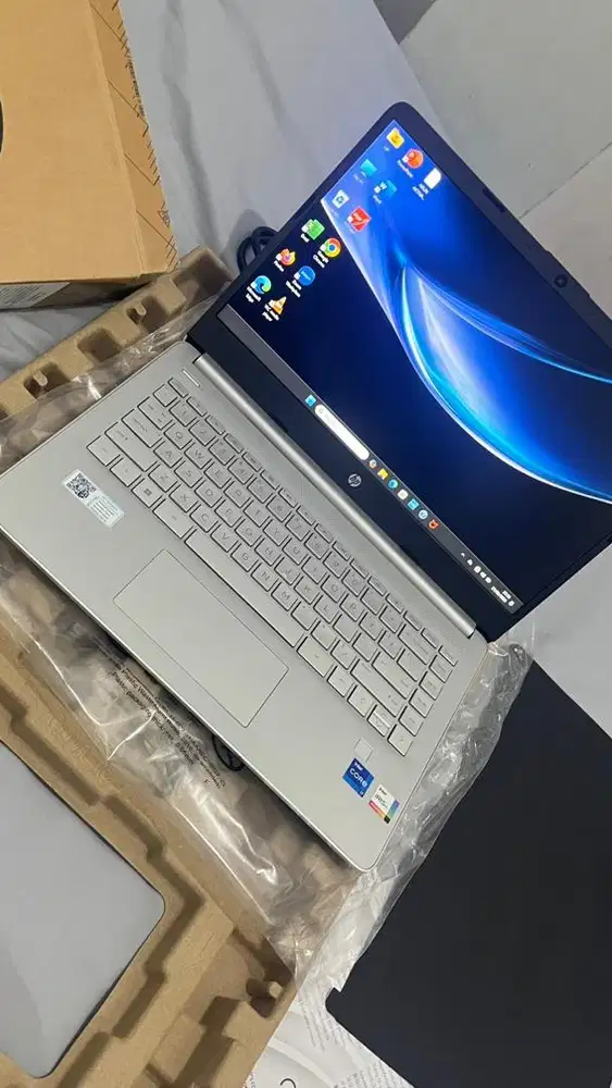 HP 14s-DQ5155TU OHS i7-1255U RAM 8GB SSD 512GB